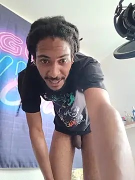 Mikaaa97 webcam