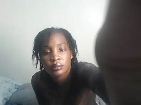 Prettypixxiee webcam