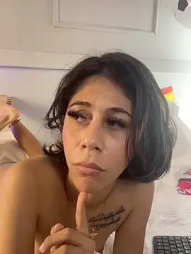 Model: zoeypetit