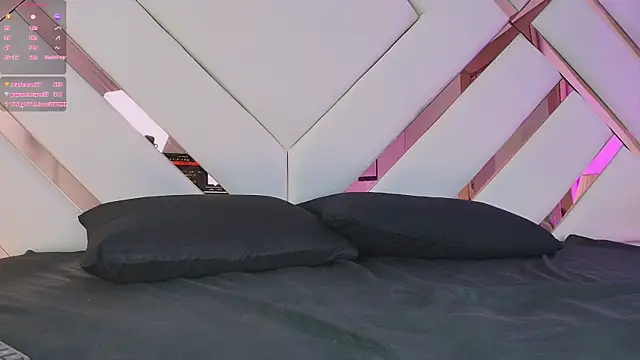 Noa_butterfly_ webcam