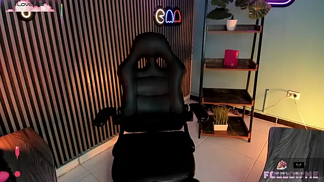 Emily_robertss1 webcam