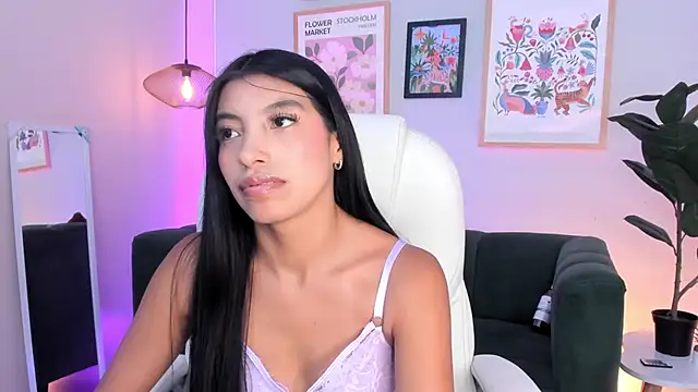 tiffany_low - Tiffany_Low's free webcam - UK Sex Cams