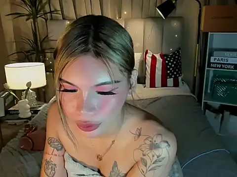 SiennaBlair webcam