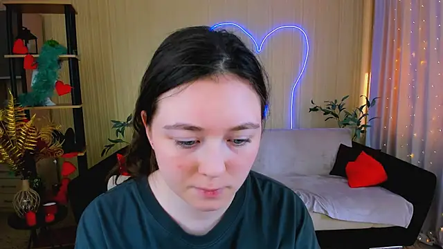 AlluringLookk webcam
