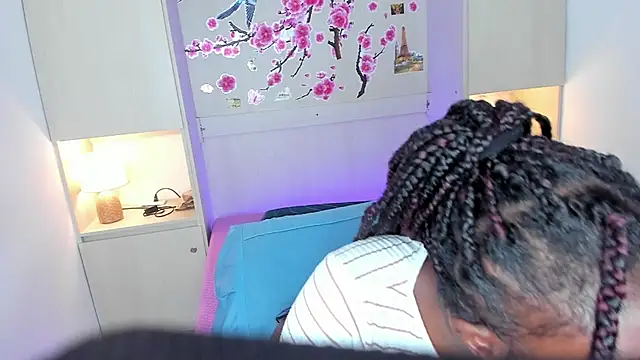 TaylorBloom webcam