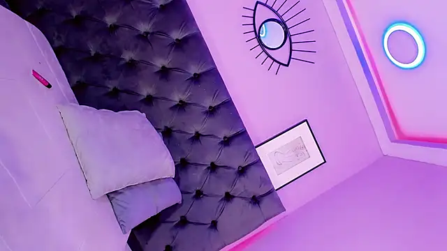 AngeliCute live cam on StripChat