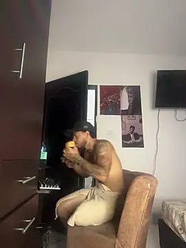 Kenny_romano webcam