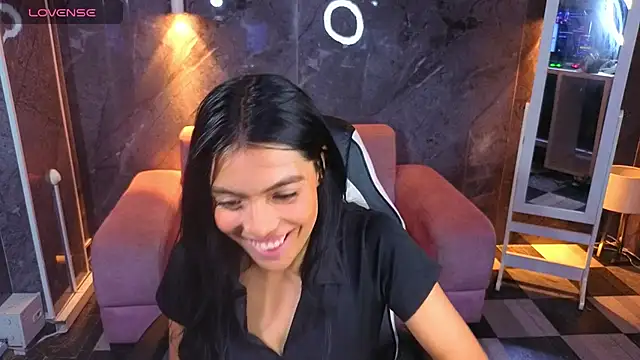 _Charlottee_b webcam