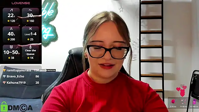 JuliNy_x webcam