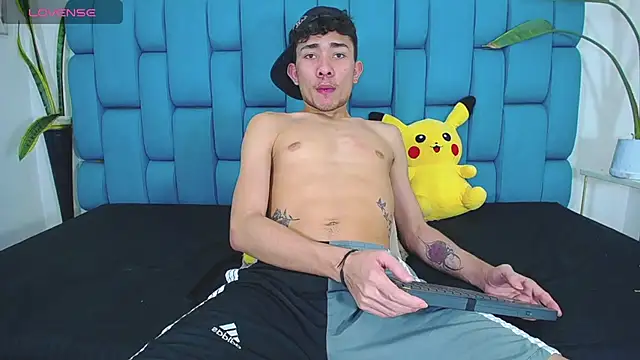 Max_Holson webcam