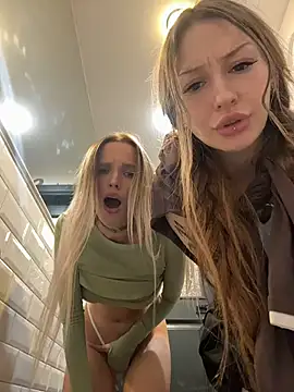 mikkixmeow webcam