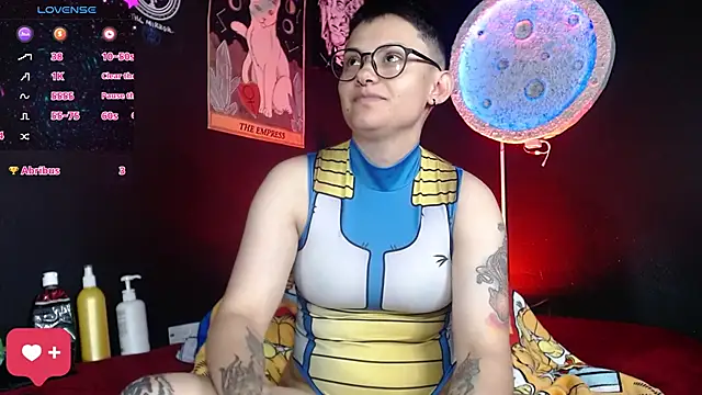 girl_intense444 webcam