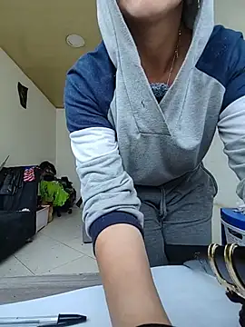 MARILYNKOVANOVA webcam