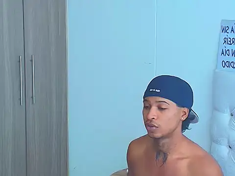 cassian_gold webcam