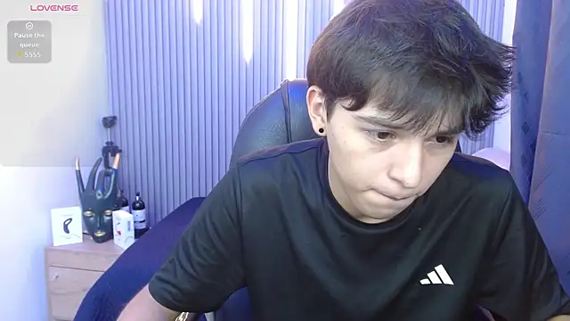 StiwenTwink webcam