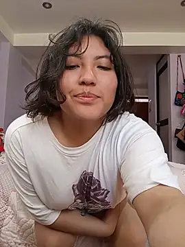 PomelaHot webcam