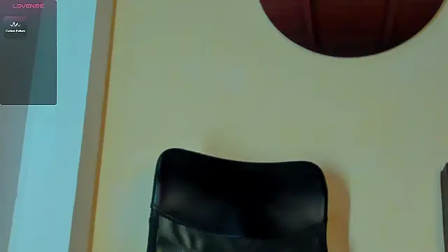 MikeRoss7777 webcam