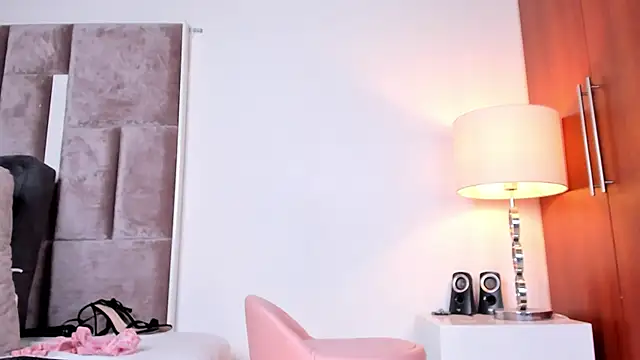 Nia_Bunny webcam