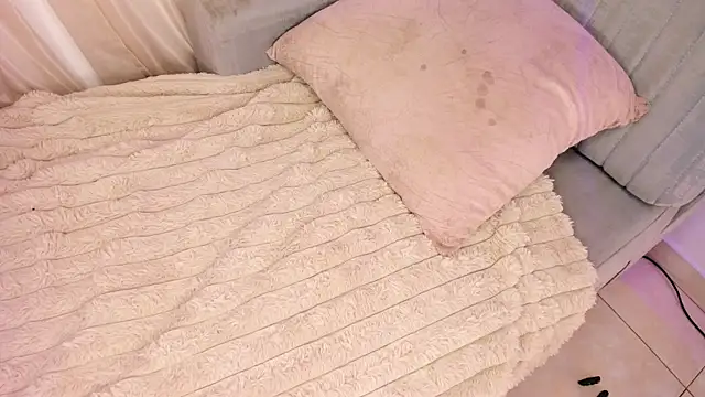 Lilily_lv webcam