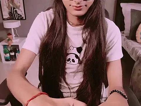 Malvika_Malhotra webcam