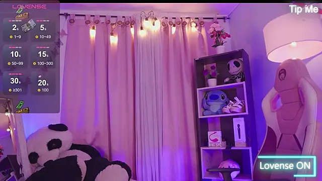 nahomy_2308 webcam