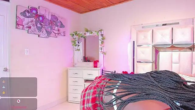 mila_fosterr webcam