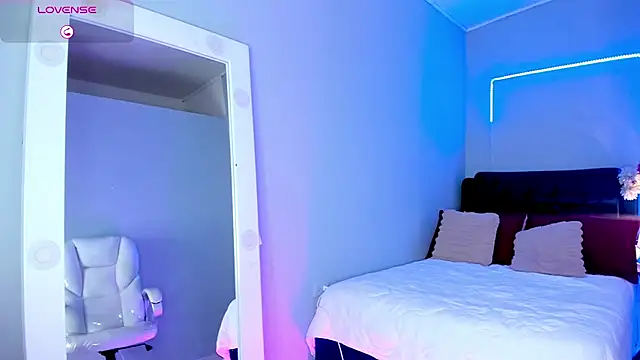 Alex_cute77
