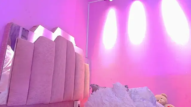 LoveQueen2 webcam
