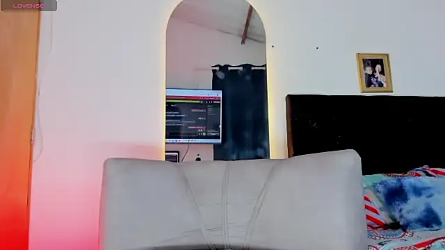 lyan_77 webcam