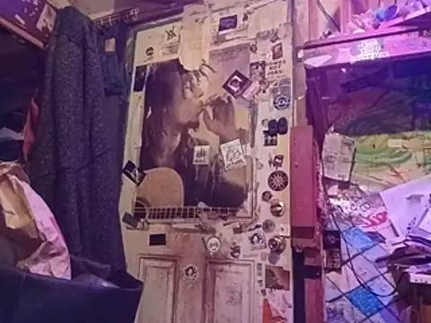 nearby_causual webcam