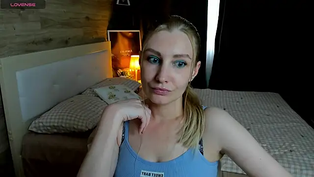 ReginaAmour webcam