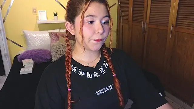 attenea_cutte webcam