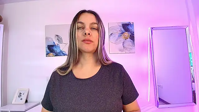 Isabella_Harley webcam