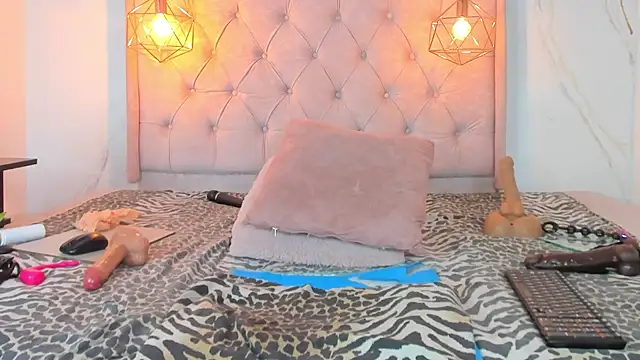 zamira_44 webcam