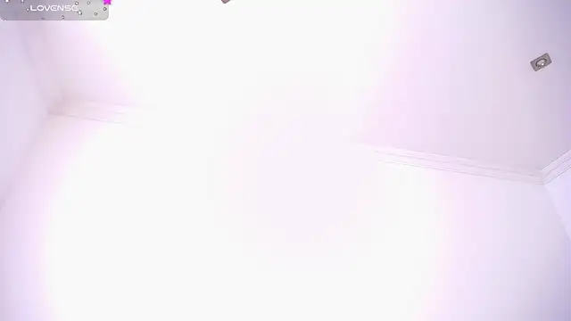 MARA_THOMPSONN webcam