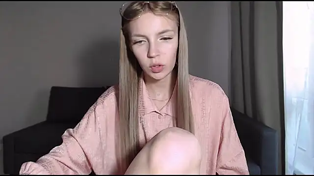 HitGyrl webcam