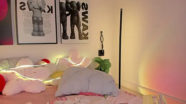 Hey_lucy__ webcam