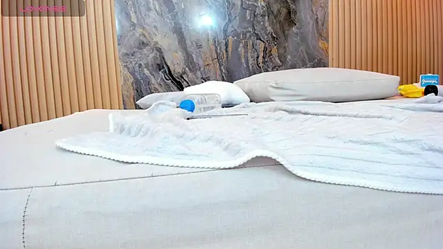 mary_spencer webcam