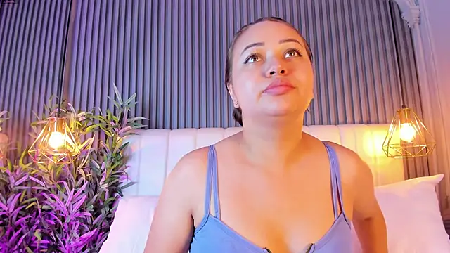 AnaisClark webcam