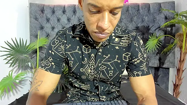 Salomon_koude live cam on StripChat
