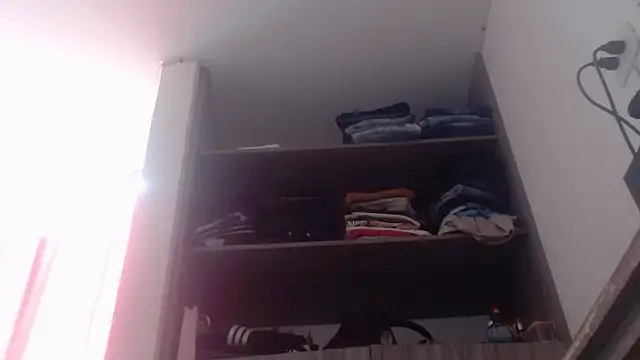 nicolle_milf1978 webcam