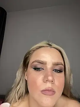 April_Purr webcam