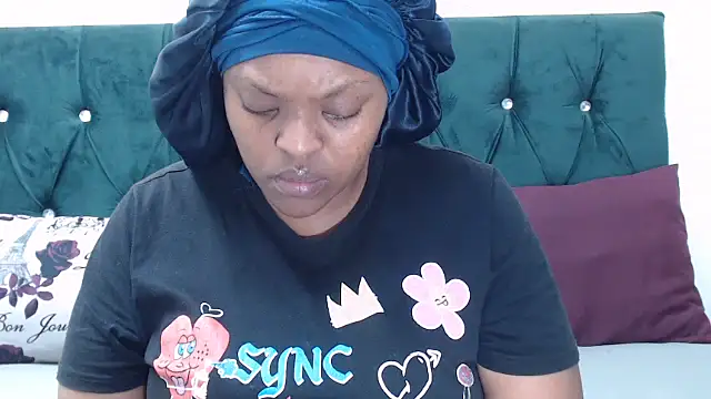 Busty_NickiXXX webcam