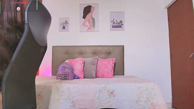 Miley_Baker webcam