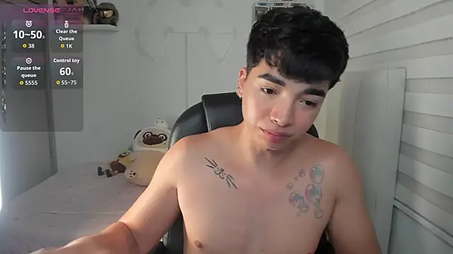santy7v7 webcam