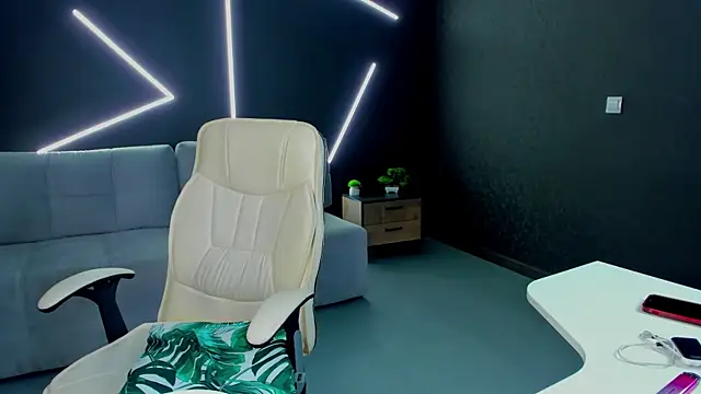 kikipeach webcam