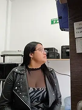 _Mia-Safety_Inspector live sex cam
