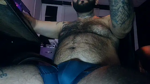 TeddyGominola_ webcam