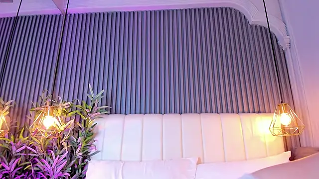 AnaisClark webcam