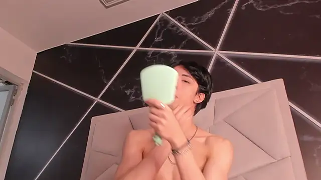 Quma86 - Male webcam sex chat